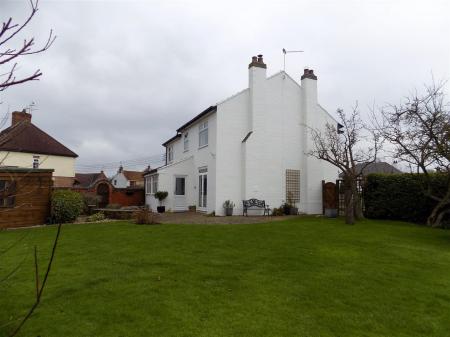 5 bedroom Detached house for sale in Pinfold Lane, Bottesford