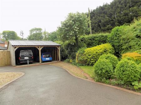 4 bedroom Detached house for sale in Spire View, Bottesford