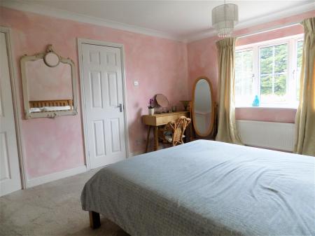 4 bedroom Detached house for sale in Spire View, Bottesford