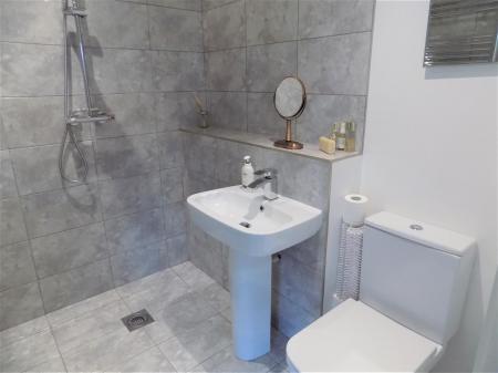 4 bedroom Detached house for sale in Spire View, Bottesford