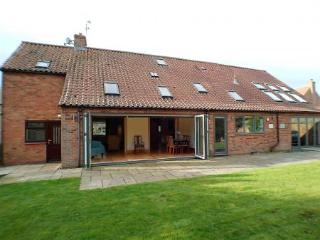 5 bedroom Detached house for sale in Wimbishthorpe Close, Bottesford, Nottingham