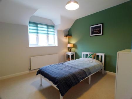 5 bedroom Detached house for sale in Wimbishthorpe Close, Bottesford, Nottingham