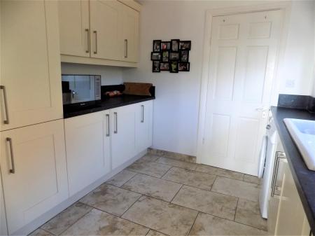 5 bedroom Detached house for sale in Woods Lane, Flintham, Newark