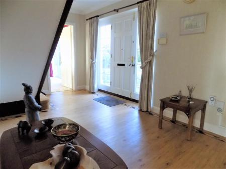 5 bedroom Detached house for sale in Woods Lane, Flintham, Newark