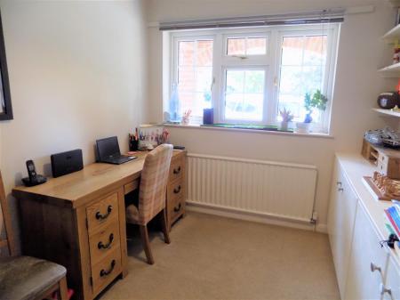 5 bedroom Detached house for sale in Woods Lane, Flintham