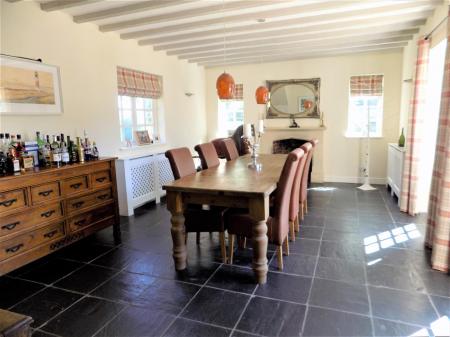 5 bedroom Detached house for sale in Spring Lane, Flintham, Nottingham