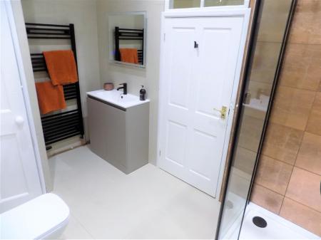 5 bedroom Detached house for sale in Spring Lane, Flintham, Nottingham