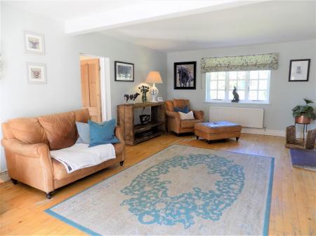 5 bedroom Detached house for sale in Spring Lane, Flintham, Nottingham