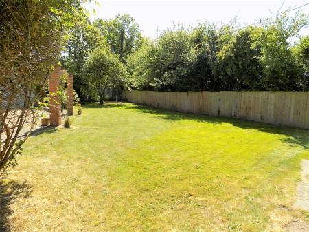 5 bedroom Detached house for sale in Spring Lane, Flintham, Nottingham