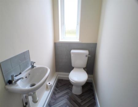 3 bedroom Detached house for sale in Inholms Gardens, Flintham, Newark