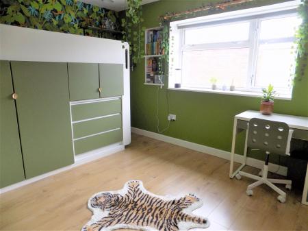 3 bedroom Semi-detached bungalow for sale in Fields Drive, Aslockton, Nottingham