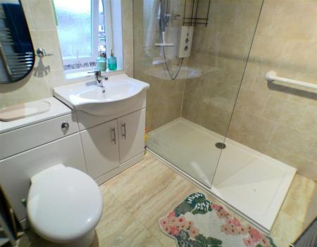 3 bedroom Terraced House for sale in Hoe View Road, Cropwell Bishop, Nottingham