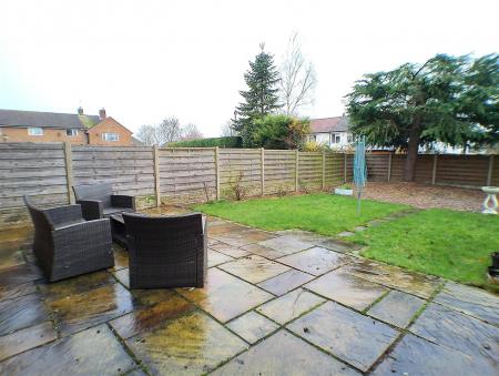 3 bedroom Terraced House for sale in Hoe View Road, Cropwell Bishop, Nottingham