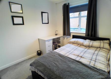 4 bedroom Detached house for sale in Kestrel Drive, Bingham, Nottingham