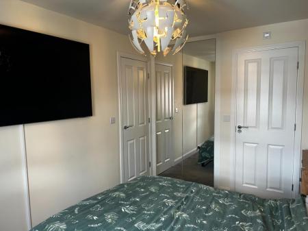 3 bedroom Semi-detached house for sale in Squires Grove, Bingham, Nottingham