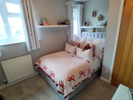 3 bedroom Detached house for sale in Milburn Grove, Bingham, Nottingham