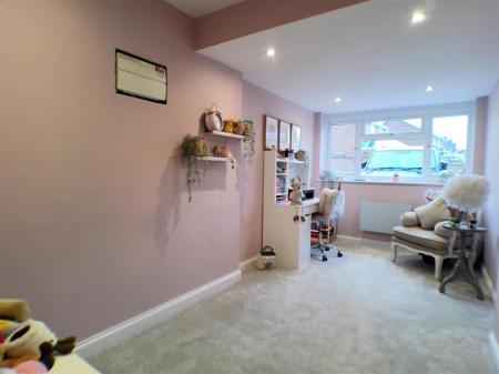 3 bedroom Detached house for sale in Milburn Grove, Bingham, Nottingham