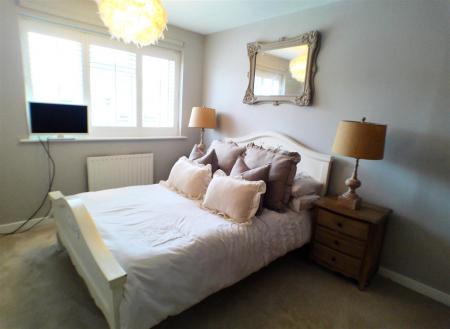 3 bedroom Detached house for sale in Milburn Grove, Bingham, Nottingham