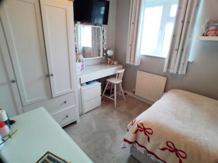 3 bedroom Detached house for sale in Milburn Grove, Bingham, Nottingham