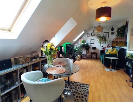 Hassall Court, Bingham