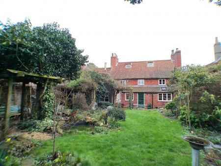 7 bedroom Detached house for sale in Market Street, Bottesford, Nottingham