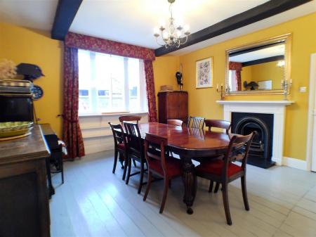 7 bedroom Detached house for sale in Market Street, Bottesford, Nottingham