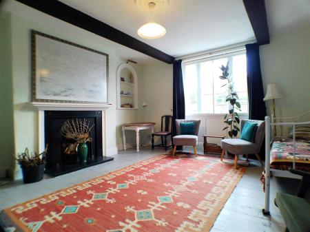 7 bedroom Detached house for sale in Market Street, Bottesford, Nottingham