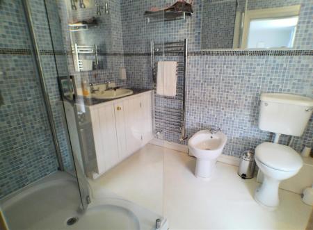 7 bedroom Detached house for sale in Market Street, Bottesford, Nottingham