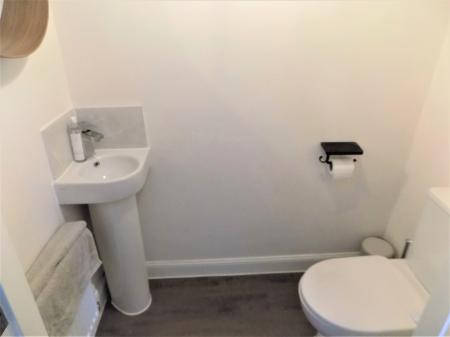 3 bedroom Semi-detached house to let in Squires Grove, Bingham, NG13