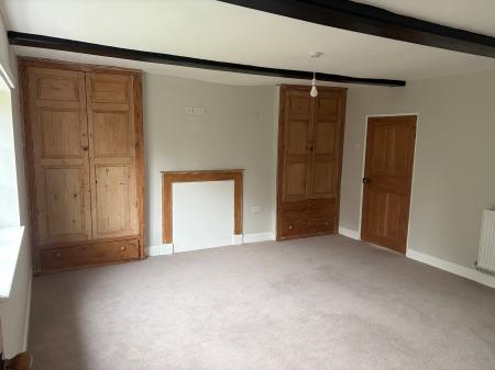 3 bedroom Farm House to let in Chapel Lane,, Bingham, NG13