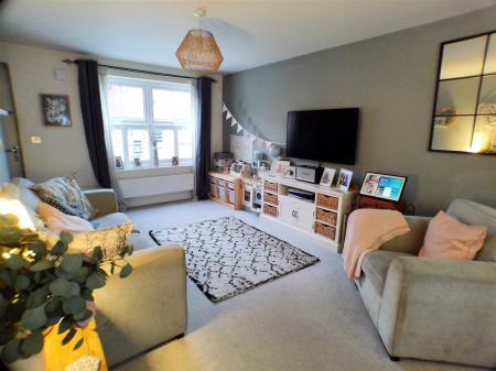 2 bedroom Semi-detached house for sale in Cabourn Drive, Bingham, Nottingham
