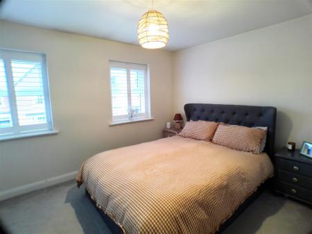 2 bedroom Semi-detached house for sale in Cabourn Drive, Bingham, Nottingham