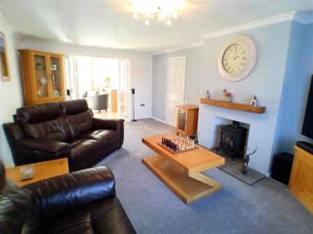 5 bedroom Detached house for sale in Chapel Street, Bottesford, Nottingham