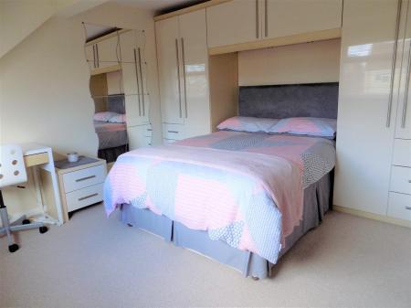 5 bedroom Detached house for sale in Chapel Street, Bottesford, Nottingham