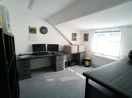 5 bedroom Detached house for sale in Chapel Street, Bottesford, Nottingham