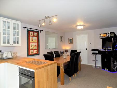 5 bedroom Detached house for sale in Chapel Street, Bottesford, Nottingham