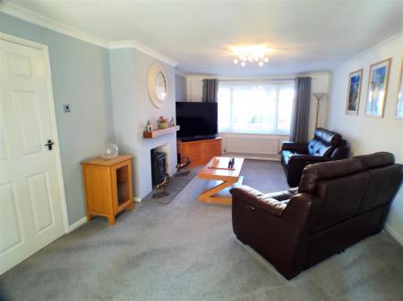 5 bedroom Detached house for sale in Chapel Street, Bottesford, Nottingham