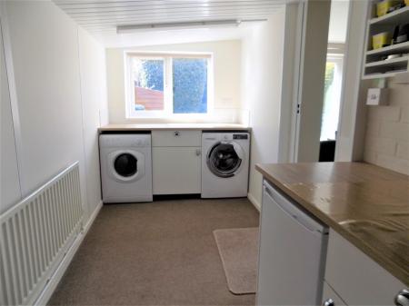 5 bedroom Detached house for sale in Chapel Street, Bottesford, Nottingham