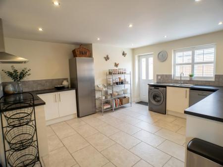 3 bedroom Detached bungalow for sale in Albert Street, Bottesford, Nottingham
