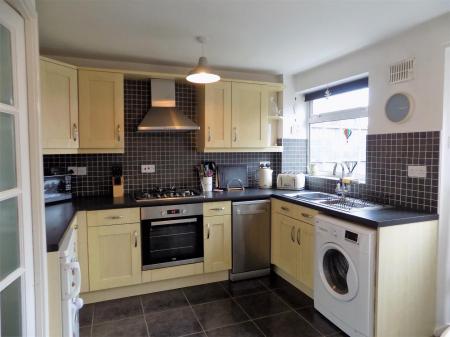 2 bedroom Terraced House for sale in Rockingham Grove, Bingham, Nottingham
