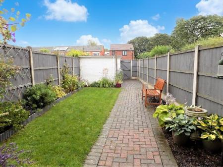 2 bedroom Terraced House for sale in Rockingham Grove, Bingham, Nottingham