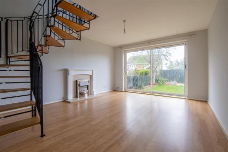 2 bedroom End of terrace house for sale in Langdale Grove, Bingham, Nottingham