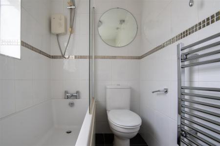 2 bedroom End of terrace house for sale in Langdale Grove, Bingham, Nottingham