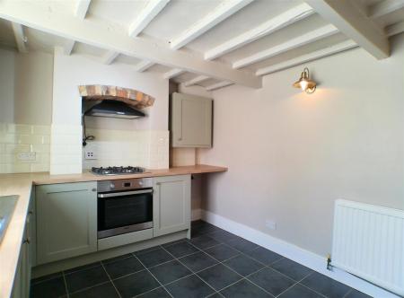 2 bedroom Cottage for sale in Belvoir Road, Bottesford, Nottingham