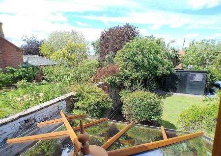 2 bedroom Cottage for sale in Belvoir Road, Bottesford, Nottingham