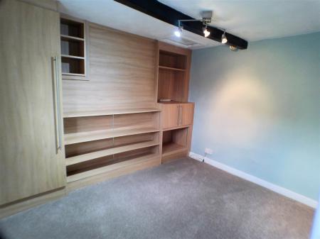 2 bedroom Cottage for sale in Belvoir Road, Bottesford, Nottingham