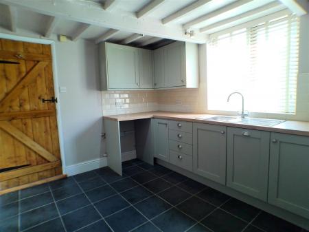 2 bedroom Cottage for sale in Belvoir Road, Bottesford, Nottingham
