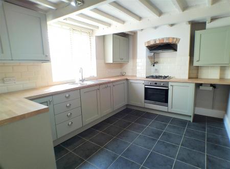 2 bedroom Cottage for sale in Belvoir Road, Bottesford, Nottingham