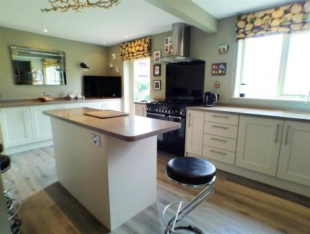 3 bedroom Detached house for sale in Bottesford