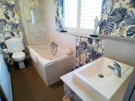 3 bedroom Detached house for sale in Bottesford